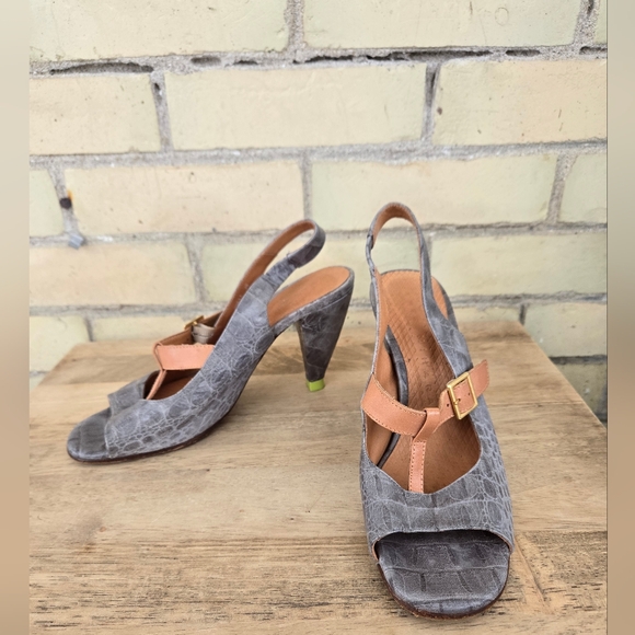 Chie Mihara Pumps - Picture 8 of 8